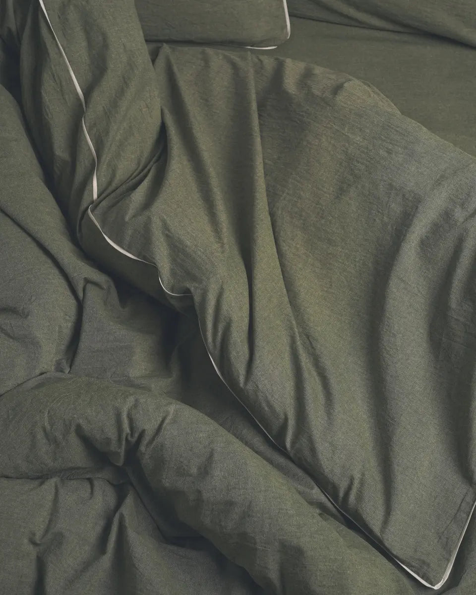 Постіль при Серафимі - зелена з молочним кантом