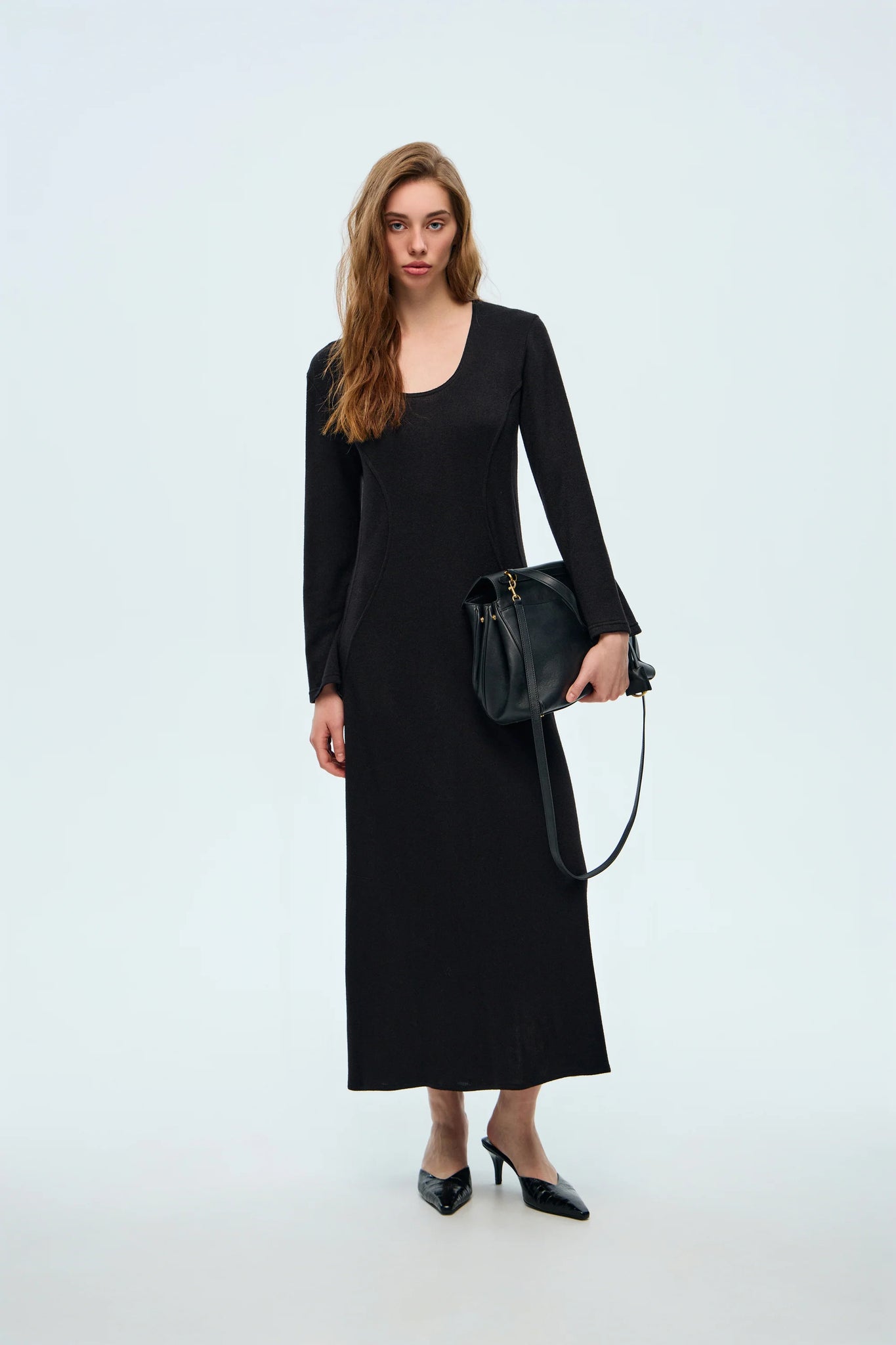 Максі сукня з рукавом