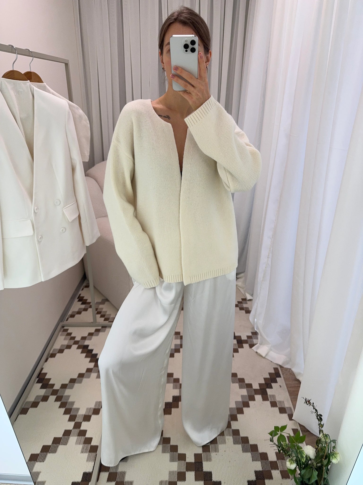 Кардиган з вовни