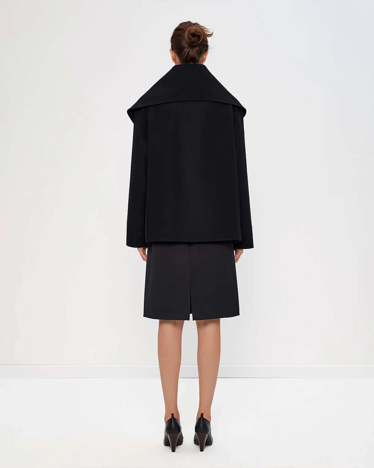 КОРОТКЕ ПАЛЬТО КОЖУХ