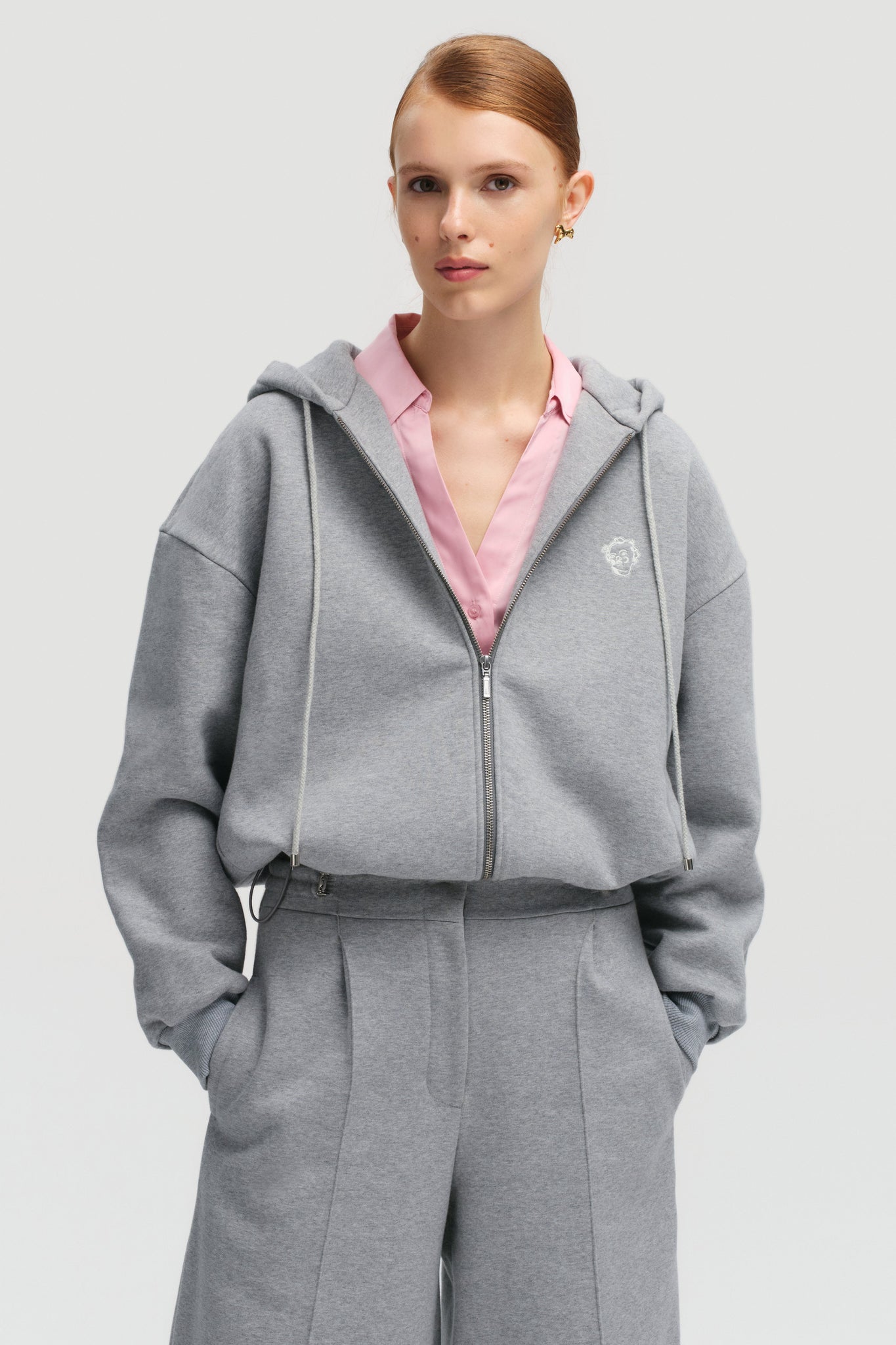 Худі в спортивному стилі