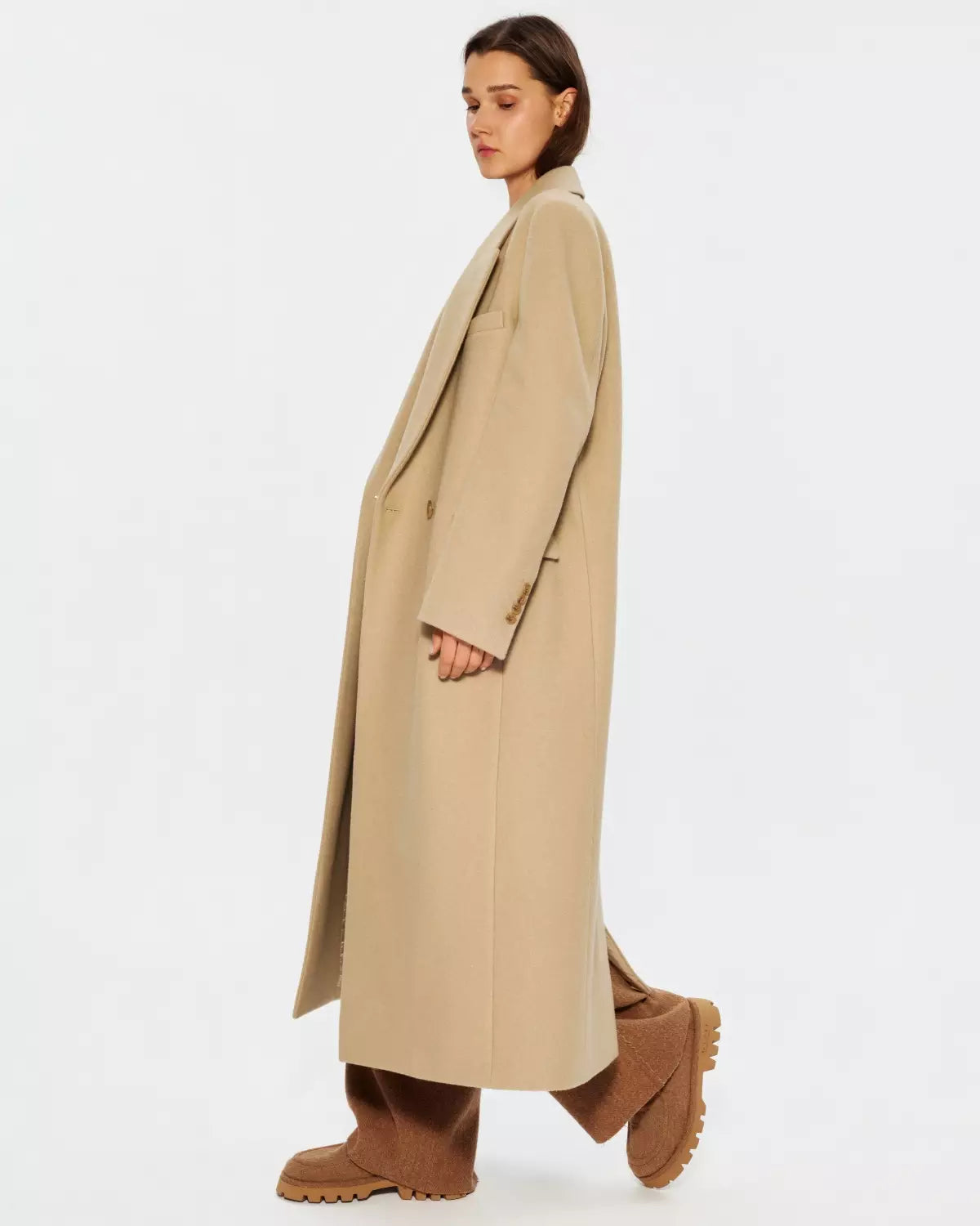 Пряме двобортне пальто