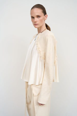 LOOSE FITTED BEIGE BLOUSE WITH JACKET SLEEVES