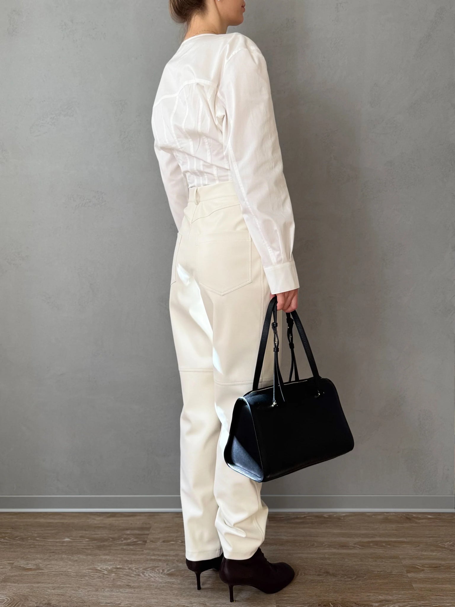 Штани з екошкіри