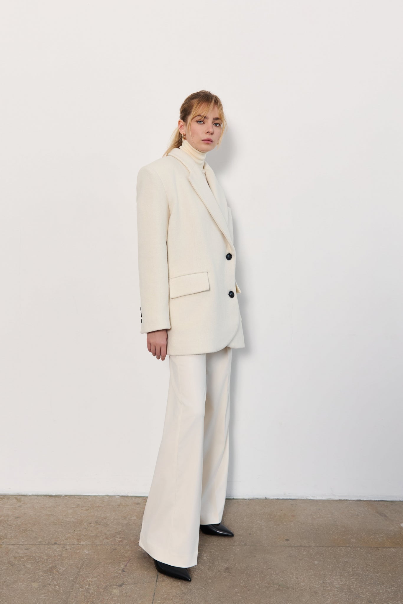 Вкорочене пальто з вовни та кашеміру