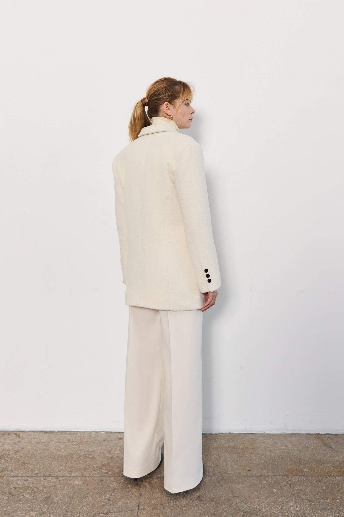 Вкорочене пальто з вовни та кашеміру