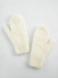 Вишиті рукавички ручної в'язки з преміум ангори молочного кольору