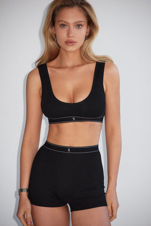 ULTIMATE RIBBED TOP BLACK